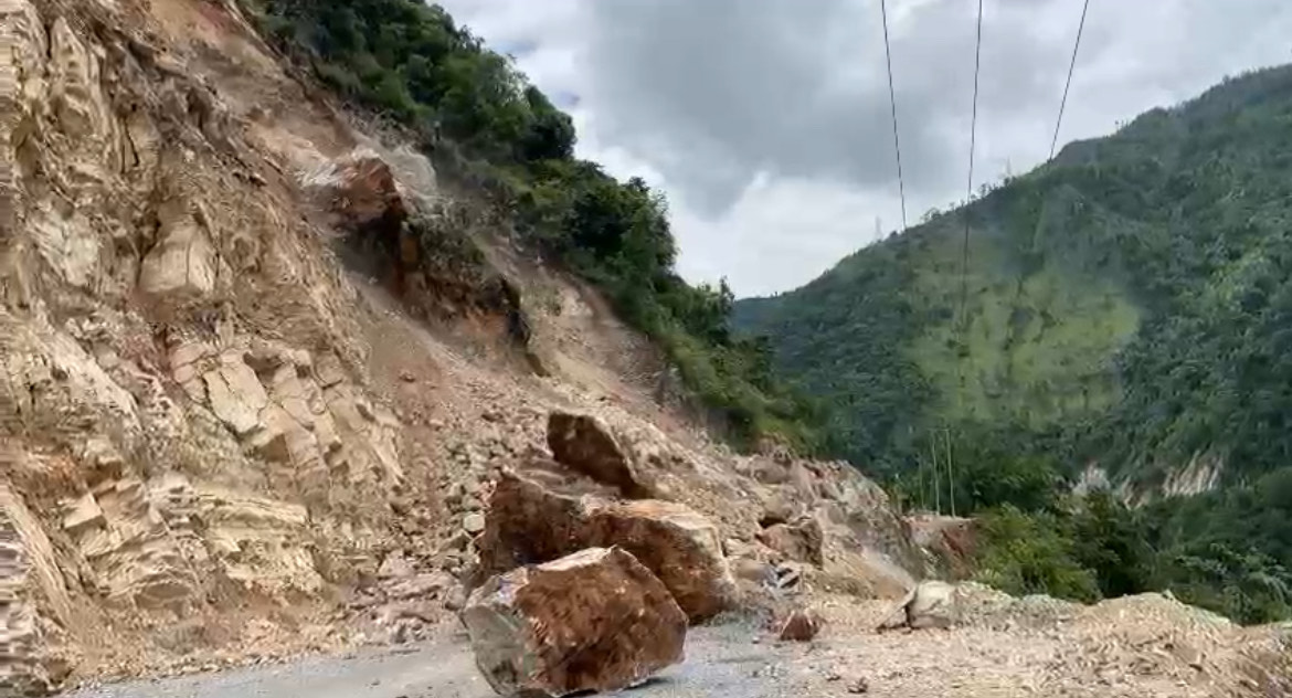 Image of https://mayorsap.com/storage/photos/10/kaligandaki koridoor.jpeg